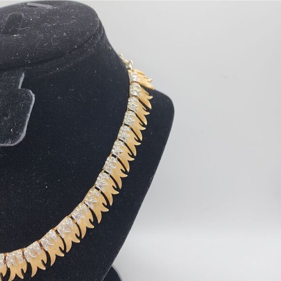 VENDOME FRANCOIS Gold Necklace "FIRE FLAMES"Swarovski Crystal SIGNED Pegasus - Picture 4 of 6